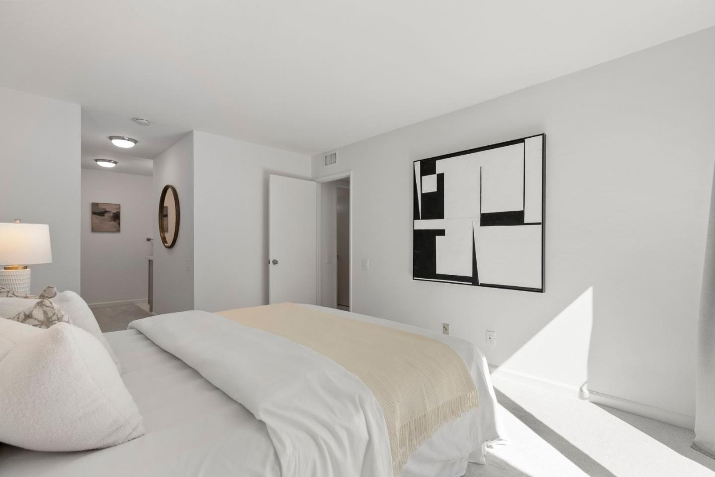 Detail Gallery Image 16 of 31 For 3334 Brittan Ave #4,  San Carlos,  CA 94070 - 2 Beds | 2 Baths