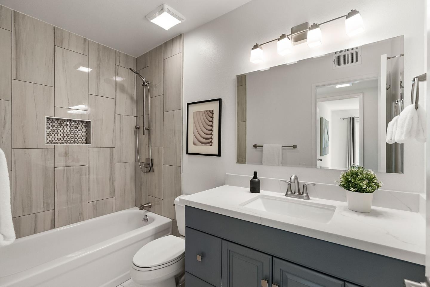 Detail Gallery Image 20 of 31 For 3334 Brittan Ave #4,  San Carlos,  CA 94070 - 2 Beds | 2 Baths