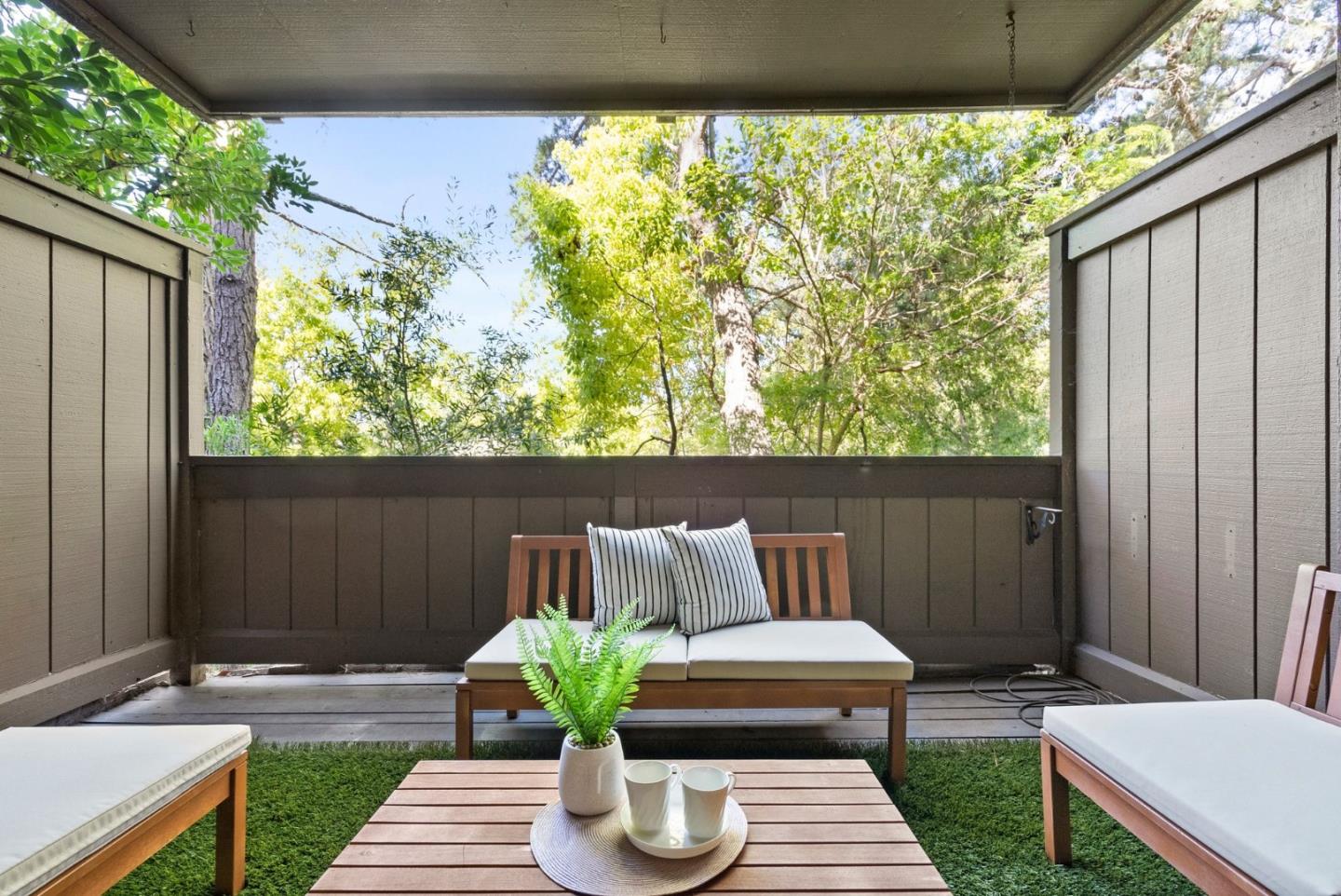 Detail Gallery Image 24 of 31 For 3334 Brittan Ave #4,  San Carlos,  CA 94070 - 2 Beds | 2 Baths