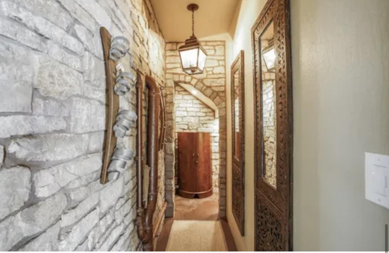 Detail Gallery Image 20 of 38 For 985 Woodview Pl, San Jose,  CA 95120 - 5 Beds | 5 Baths
