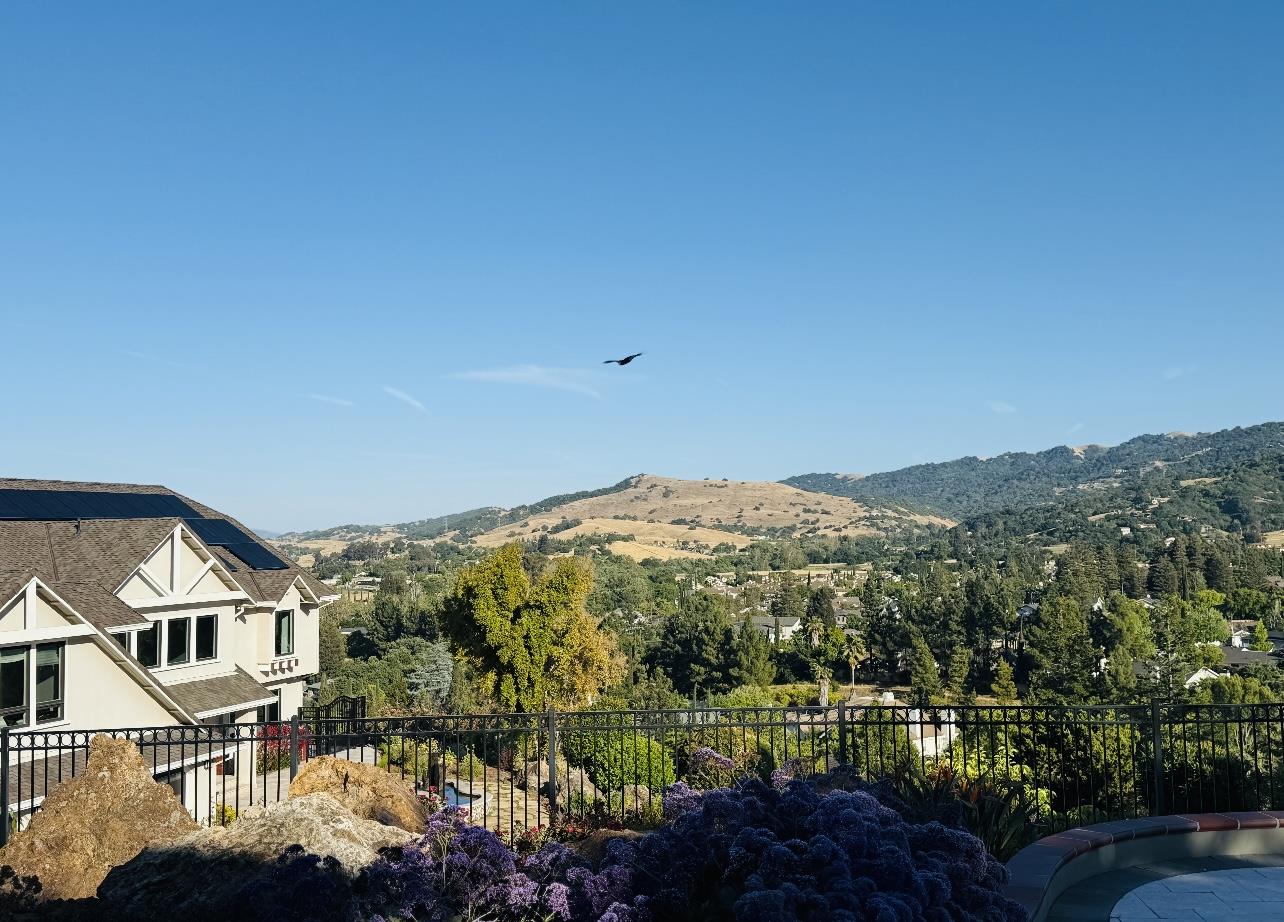 Detail Gallery Image 28 of 38 For 985 Woodview Pl, San Jose,  CA 95120 - 5 Beds | 5 Baths