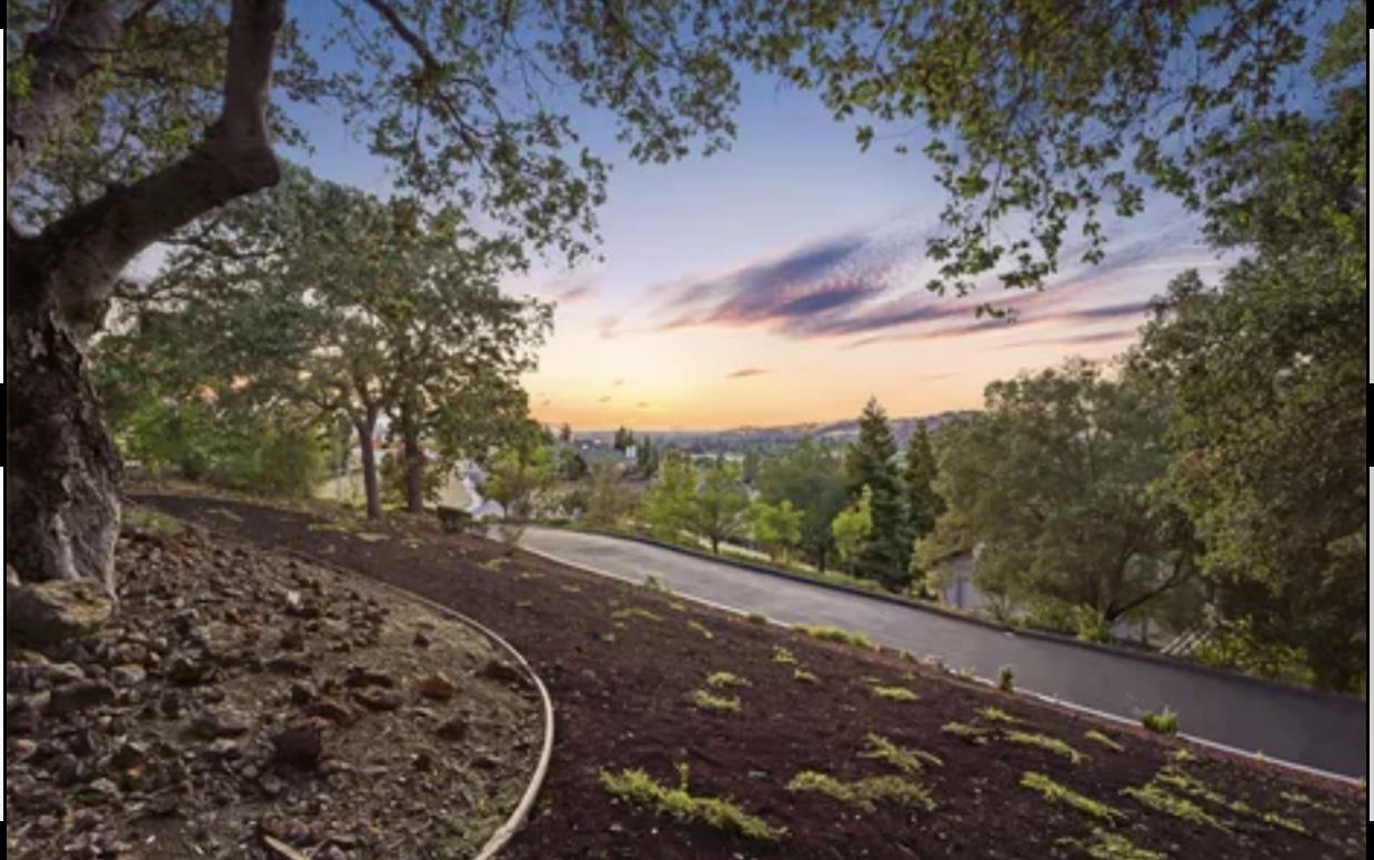 Detail Gallery Image 34 of 38 For 985 Woodview Pl, San Jose,  CA 95120 - 5 Beds | 5 Baths