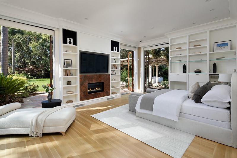Detail Gallery Image 15 of 28 For 164 Elena Ave, Atherton,  CA 94027 - 5 Beds | 4/3 Baths