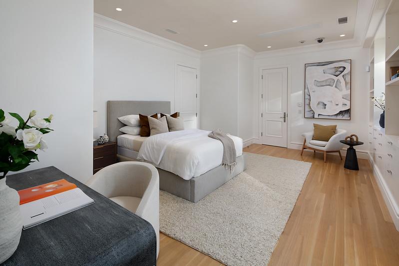 Detail Gallery Image 20 of 28 For 164 Elena Ave, Atherton,  CA 94027 - 5 Beds | 4/3 Baths