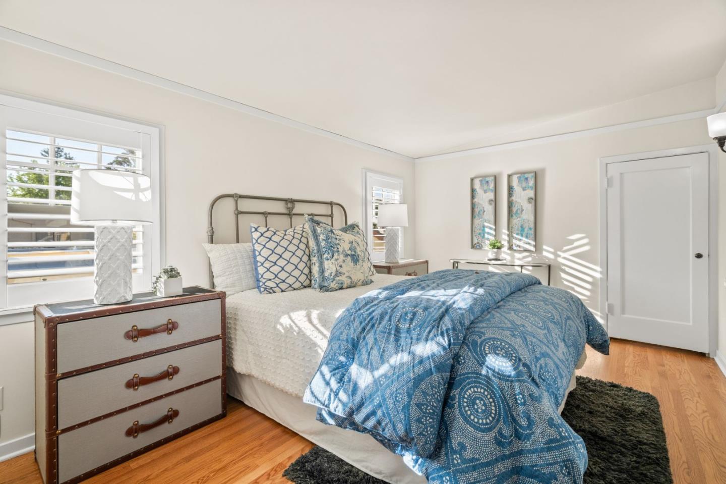 Detail Gallery Image 22 of 43 For 1547 Columbus Ave, Burlingame,  CA 94010 - 3 Beds | 2/1 Baths
