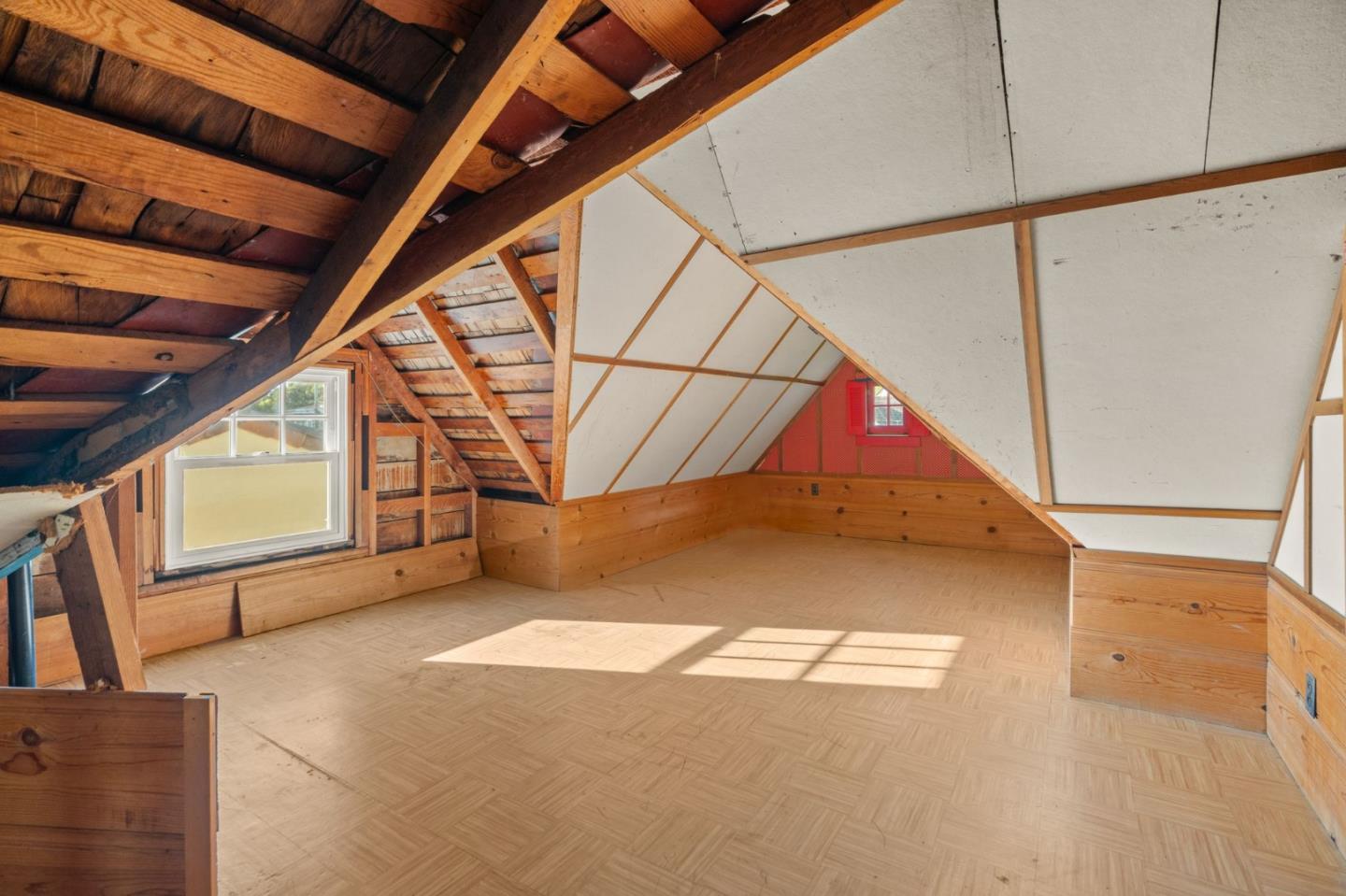 Detail Gallery Image 23 of 43 For 1547 Columbus Ave, Burlingame,  CA 94010 - 3 Beds | 2/1 Baths