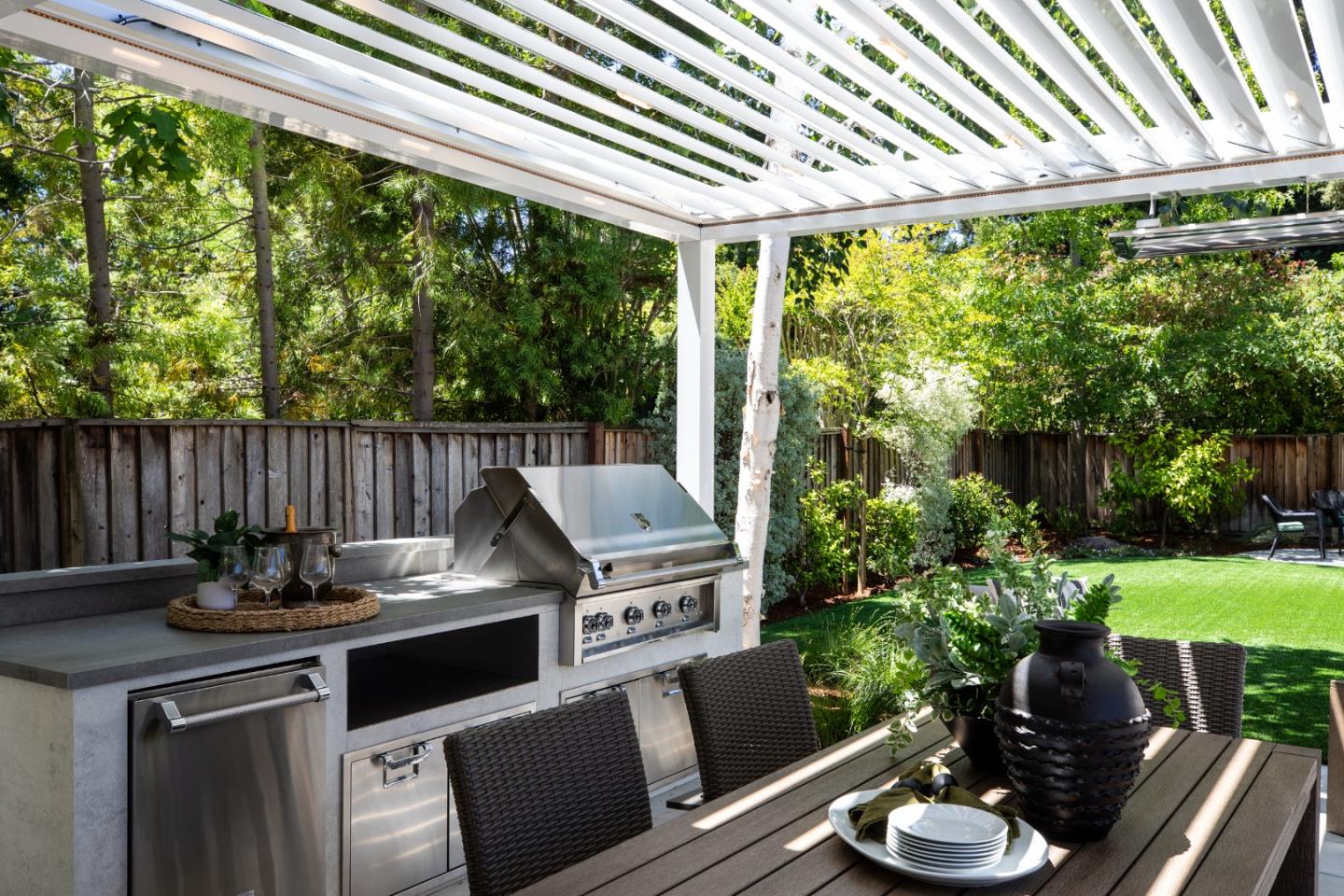 Detail Gallery Image 40 of 52 For 251 Tennyson Ave, Palo Alto,  CA 94301 - 5 Beds | 5/1 Baths