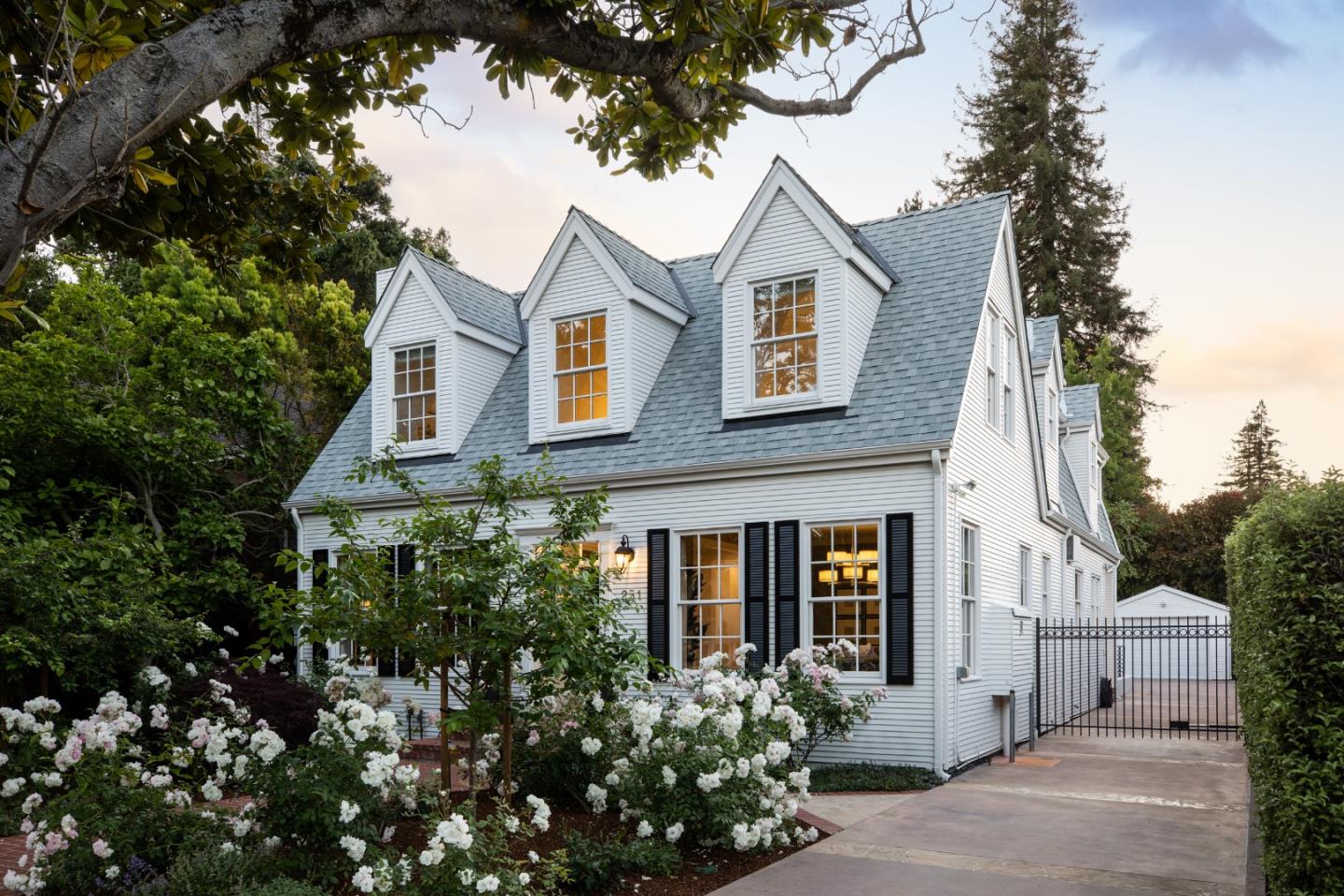 Detail Gallery Image 48 of 52 For 251 Tennyson Ave, Palo Alto,  CA 94301 - 5 Beds | 5/1 Baths
