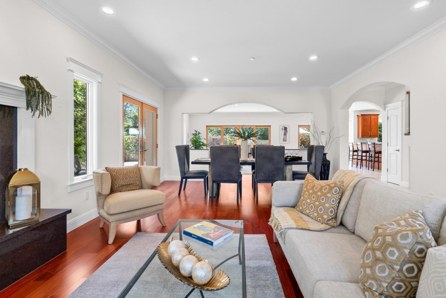 Detail Gallery Image 37 of 92 For 422 Mccormick Ave, Capitola,  CA 95010 - 5 Beds | 4/1 Baths
