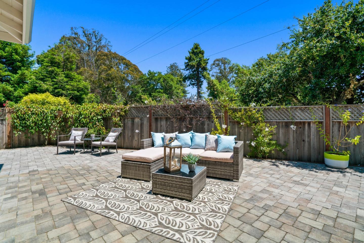 Detail Gallery Image 75 of 92 For 422 Mccormick Ave, Capitola,  CA 95010 - 5 Beds | 4/1 Baths