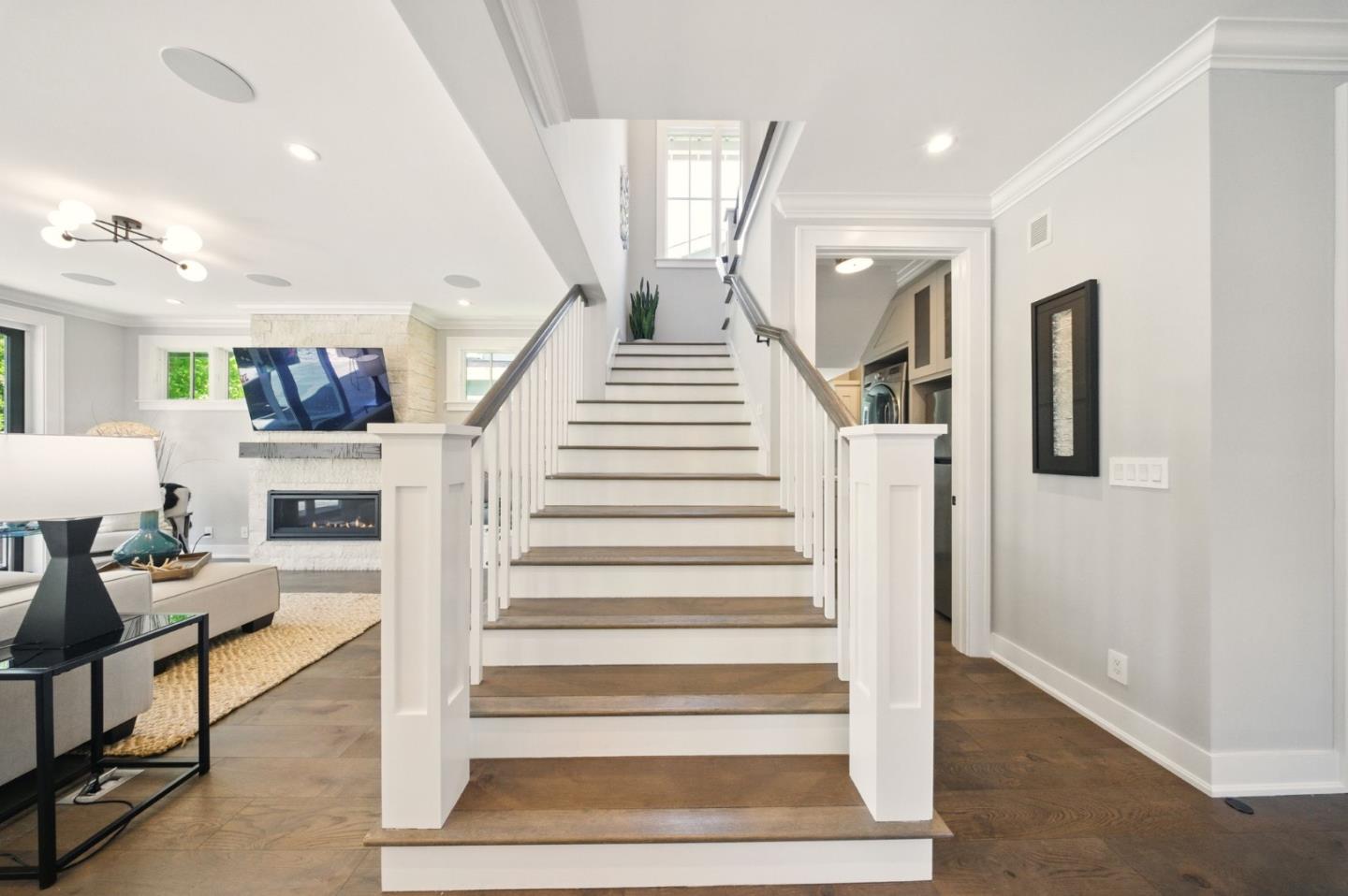 Detail Gallery Image 23 of 63 For 852 Paloma Ave, Burlingame,  CA 94010 - 5 Beds | 4/2 Baths