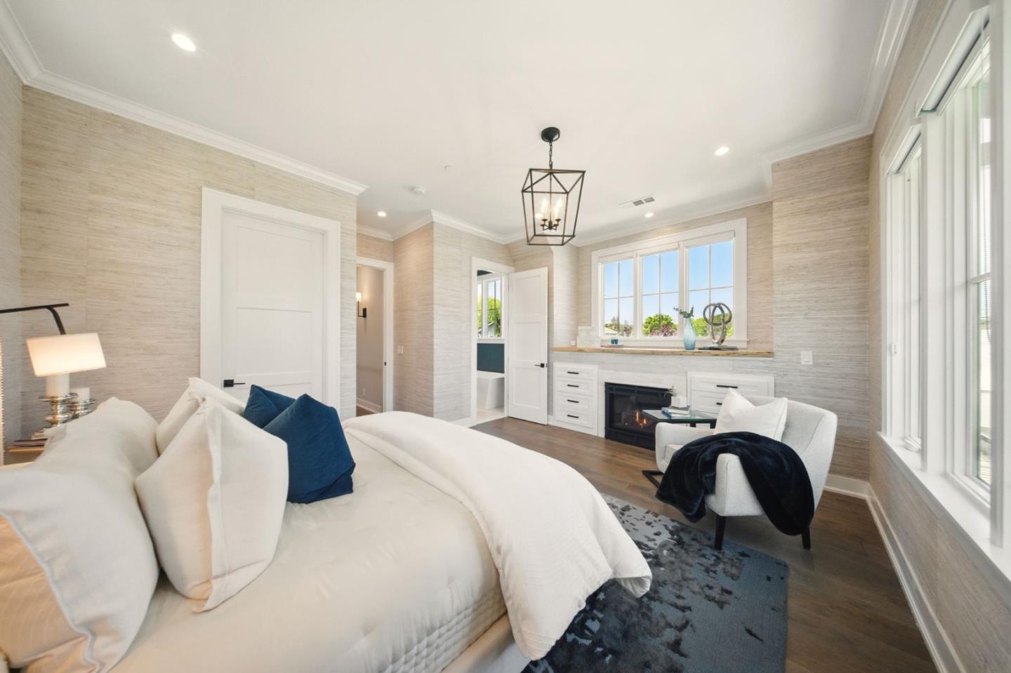 Detail Gallery Image 28 of 63 For 852 Paloma Ave, Burlingame,  CA 94010 - 5 Beds | 4/2 Baths