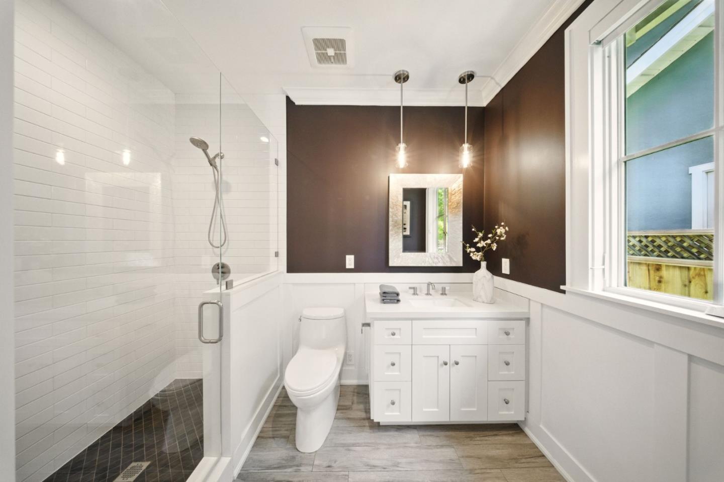Detail Gallery Image 34 of 63 For 852 Paloma Ave, Burlingame,  CA 94010 - 5 Beds | 4/2 Baths