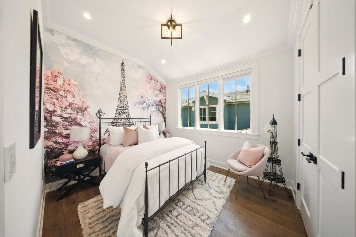 Detail Gallery Image 37 of 63 For 852 Paloma Ave, Burlingame,  CA 94010 - 5 Beds | 4/2 Baths