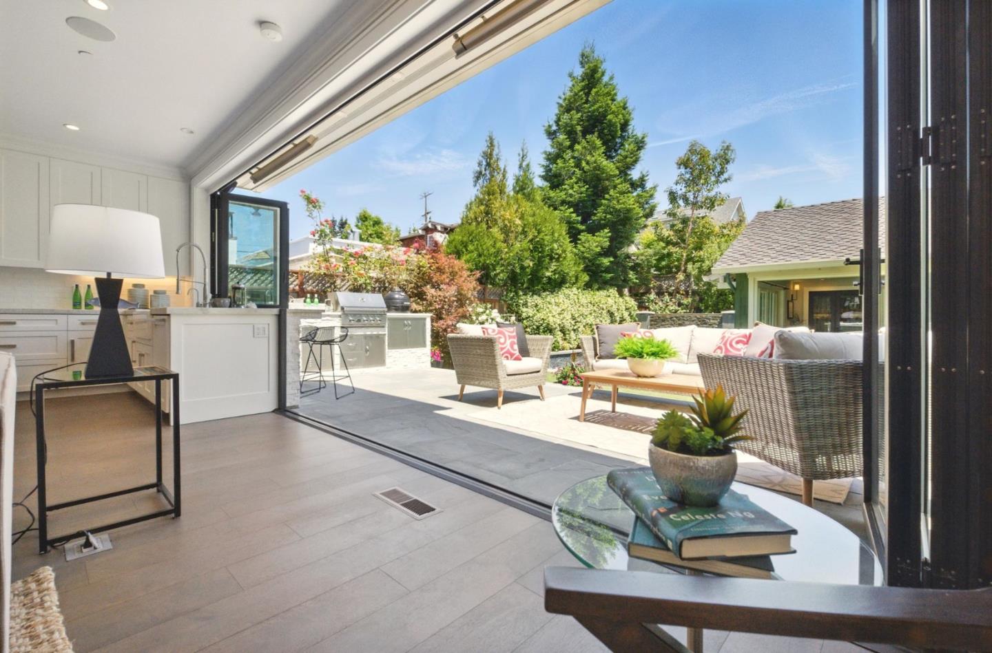 Detail Gallery Image 43 of 63 For 852 Paloma Ave, Burlingame,  CA 94010 - 5 Beds | 4/2 Baths