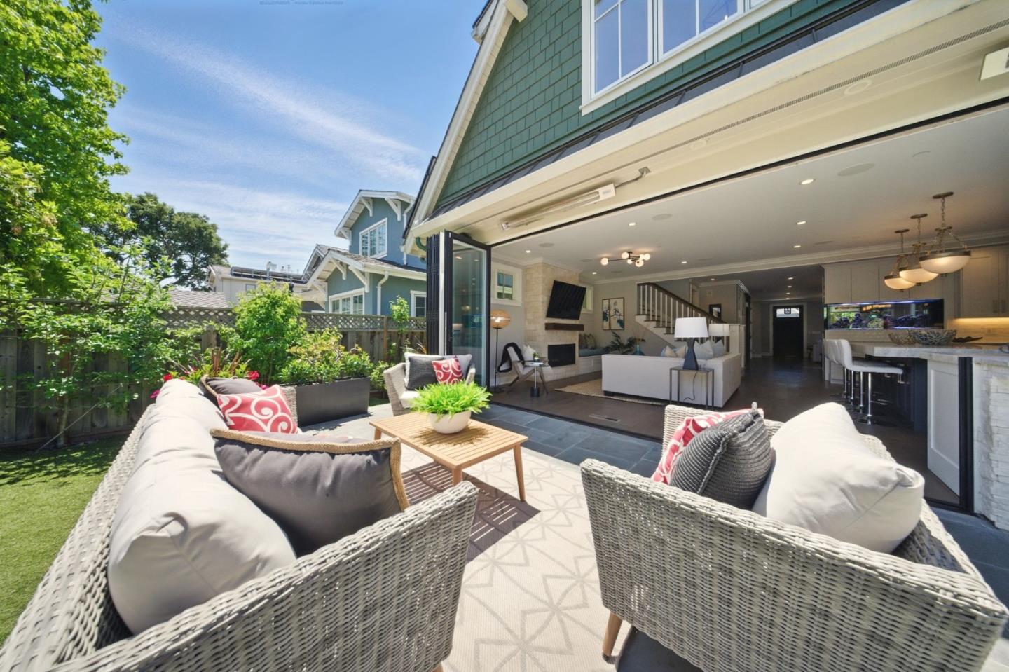 Detail Gallery Image 46 of 63 For 852 Paloma Ave, Burlingame,  CA 94010 - 5 Beds | 4/2 Baths