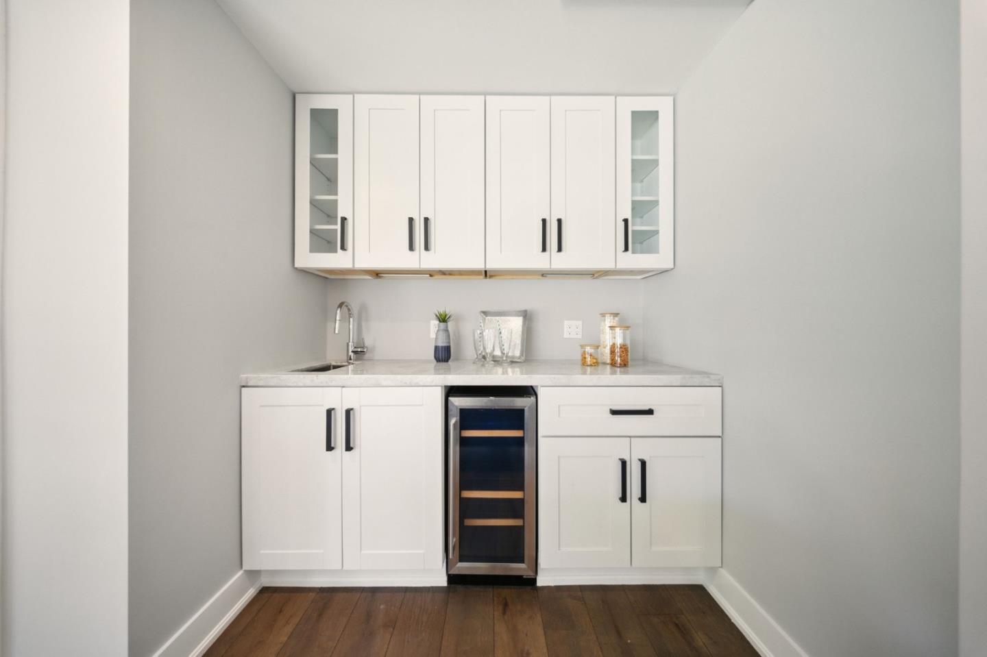 Detail Gallery Image 56 of 63 For 852 Paloma Ave, Burlingame,  CA 94010 - 5 Beds | 4/2 Baths