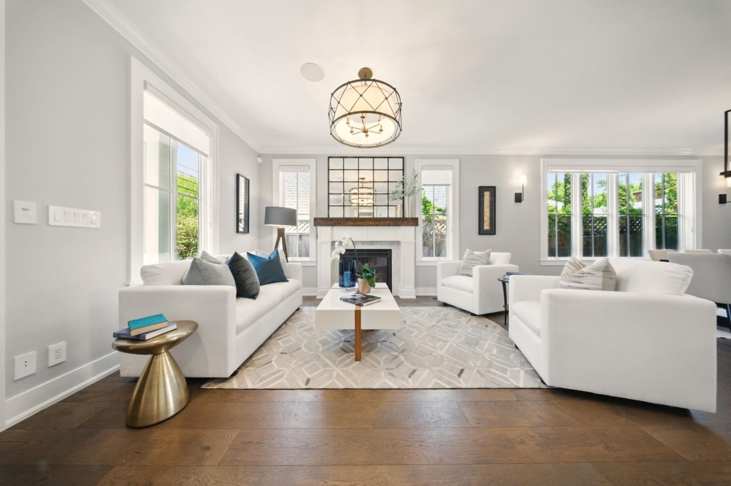 Detail Gallery Image 7 of 63 For 852 Paloma Ave, Burlingame,  CA 94010 - 5 Beds | 4/2 Baths