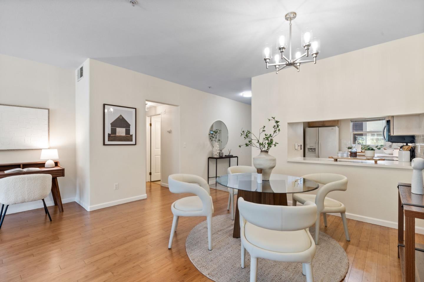 Detail Gallery Image 12 of 30 For 128 N El Camino Real #101,  San Mateo,  CA 94401 - 2 Beds | 2 Baths