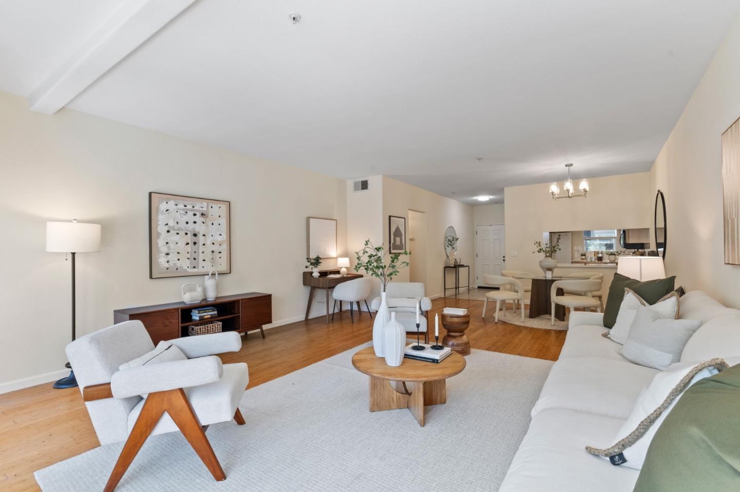 Detail Gallery Image 16 of 30 For 128 N El Camino Real #101,  San Mateo,  CA 94401 - 2 Beds | 2 Baths