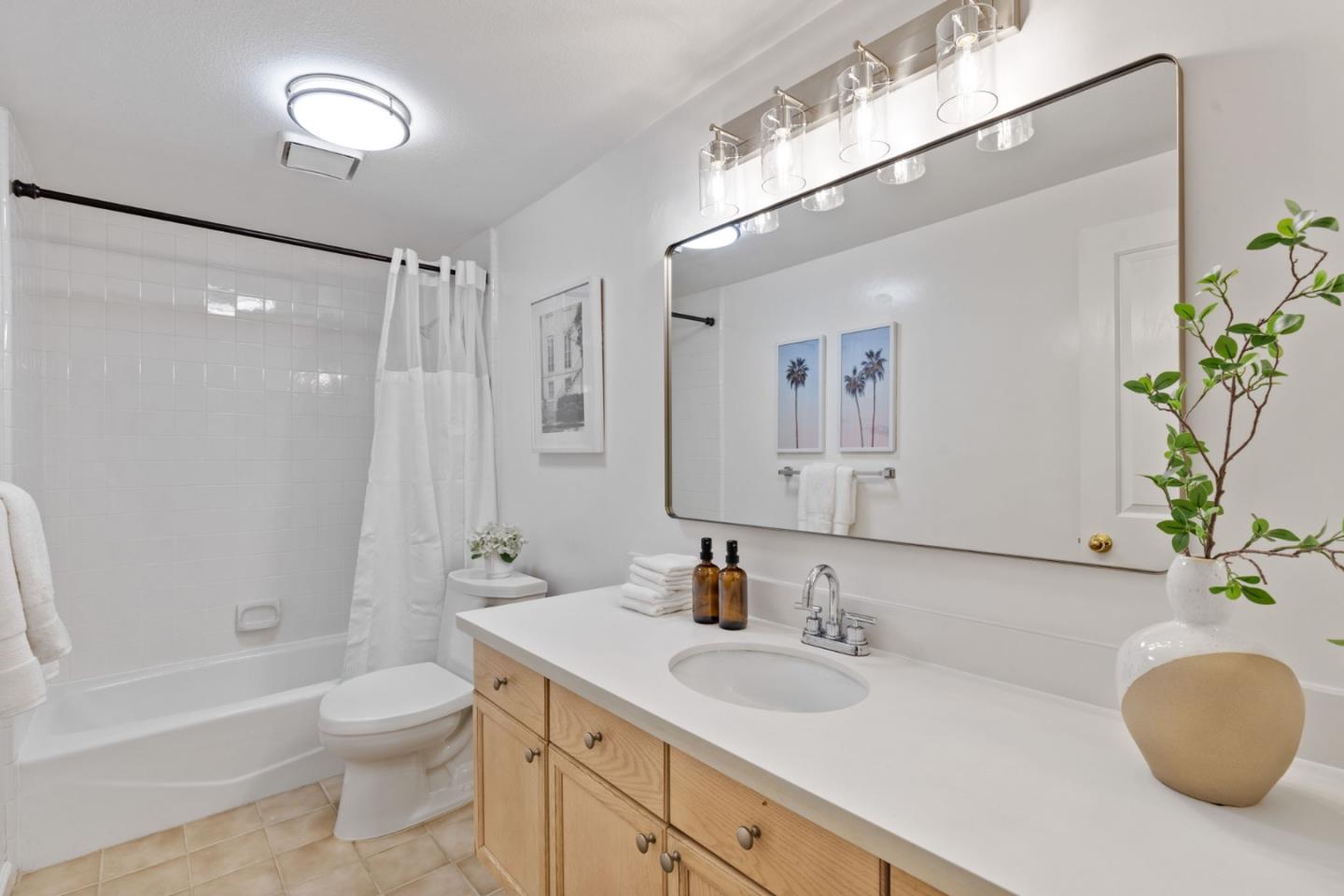 Detail Gallery Image 21 of 30 For 128 N El Camino Real #101,  San Mateo,  CA 94401 - 2 Beds | 2 Baths