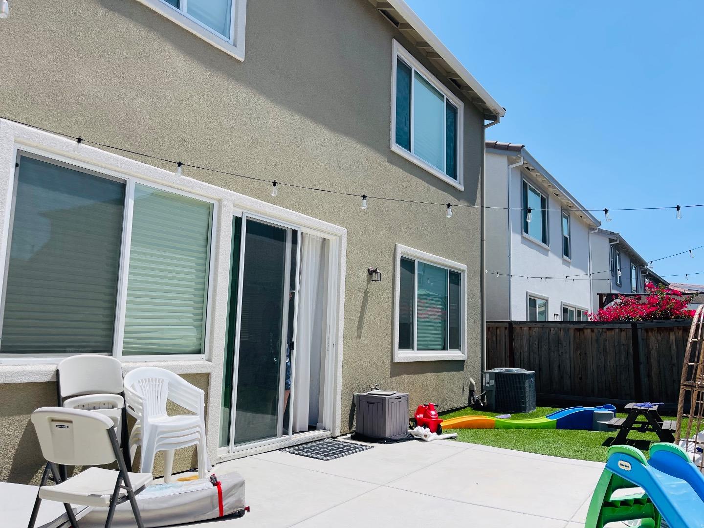 Detail Gallery Image 15 of 48 For 2749 Ambrosia Way, Fairfield,  CA 94533 - 4 Beds | 3 Baths