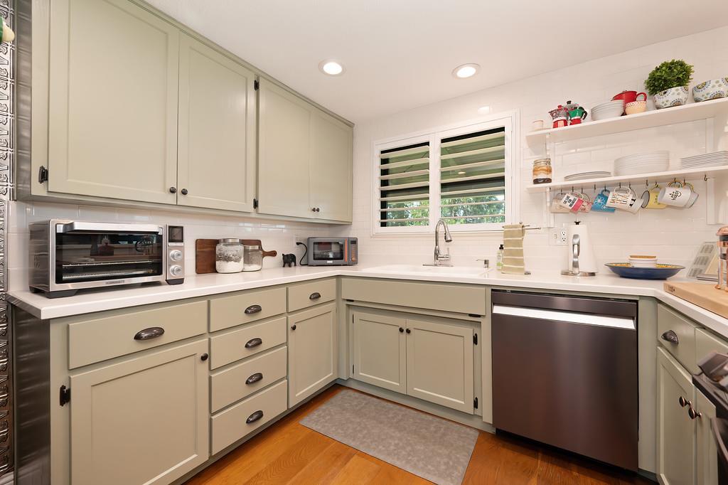 Detail Gallery Image 17 of 80 For 2640 Gayle Ln, Auburn,  CA 95602 - 3 Beds | 2/1 Baths