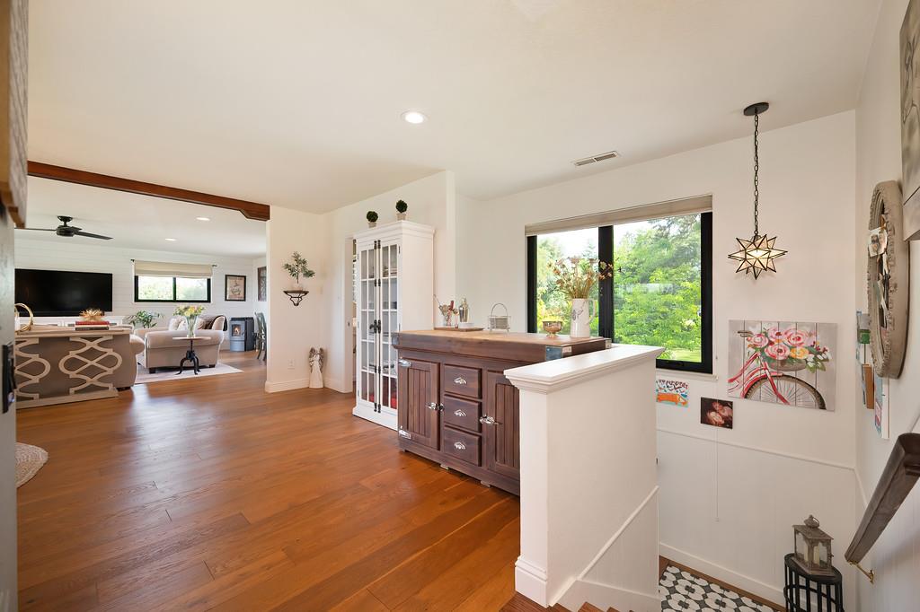 Detail Gallery Image 20 of 80 For 2640 Gayle Ln, Auburn,  CA 95602 - 3 Beds | 2/1 Baths