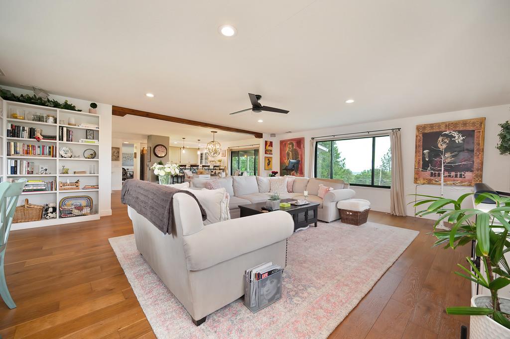 Detail Gallery Image 26 of 80 For 2640 Gayle Ln, Auburn,  CA 95602 - 3 Beds | 2/1 Baths