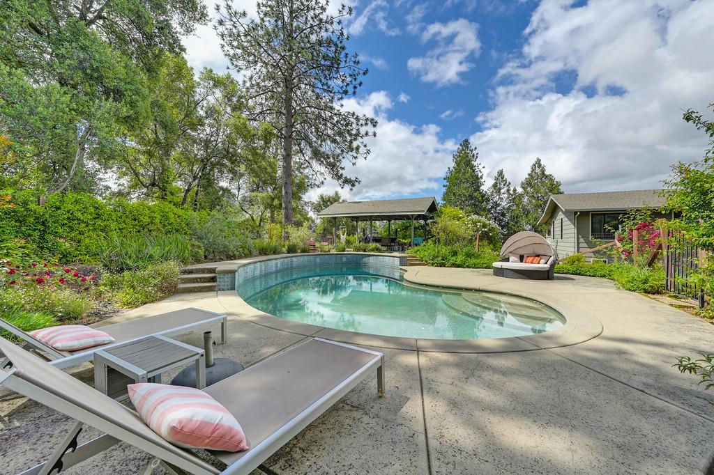Detail Gallery Image 53 of 80 For 2640 Gayle Ln, Auburn,  CA 95602 - 3 Beds | 2/1 Baths