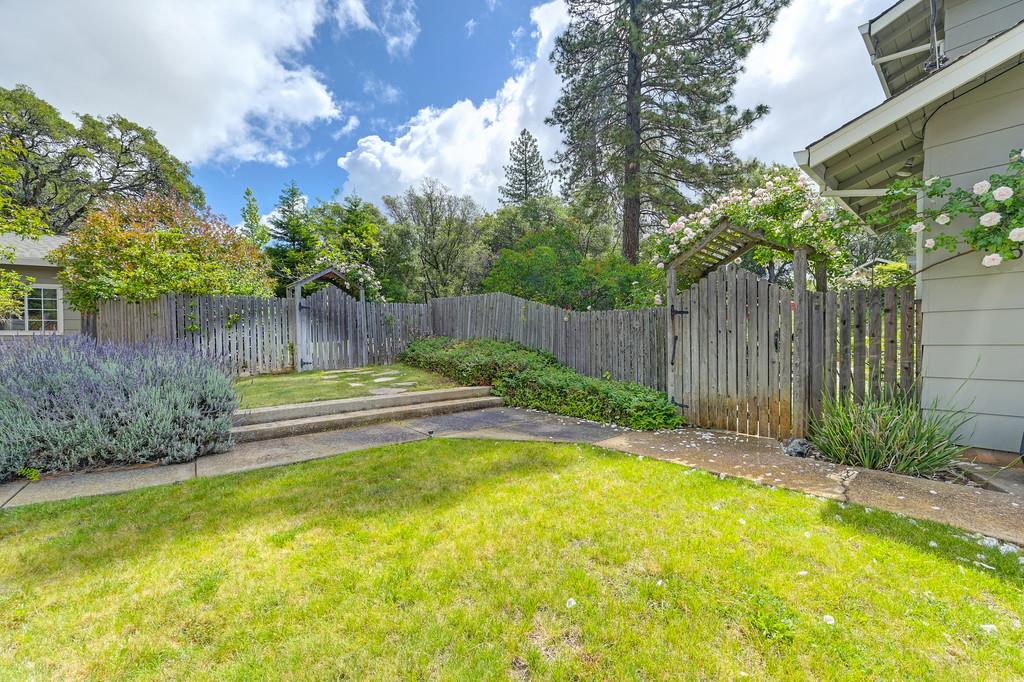 Detail Gallery Image 61 of 80 For 2640 Gayle Ln, Auburn,  CA 95602 - 3 Beds | 2/1 Baths