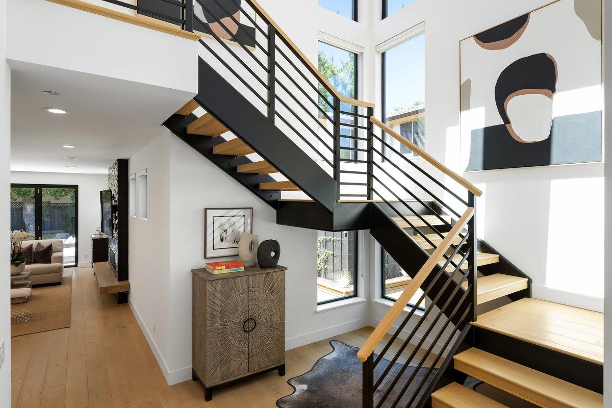 Detail Gallery Image 11 of 30 For 1338 Arroyo Ave, San Carlos,  CA 94070 - 4 Beds | 3/1 Baths