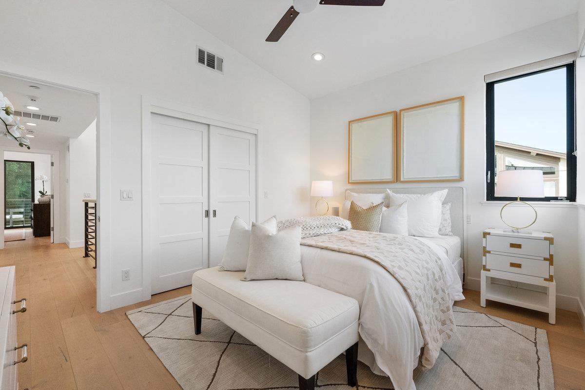 Detail Gallery Image 17 of 30 For 1338 Arroyo Ave, San Carlos,  CA 94070 - 4 Beds | 3/1 Baths