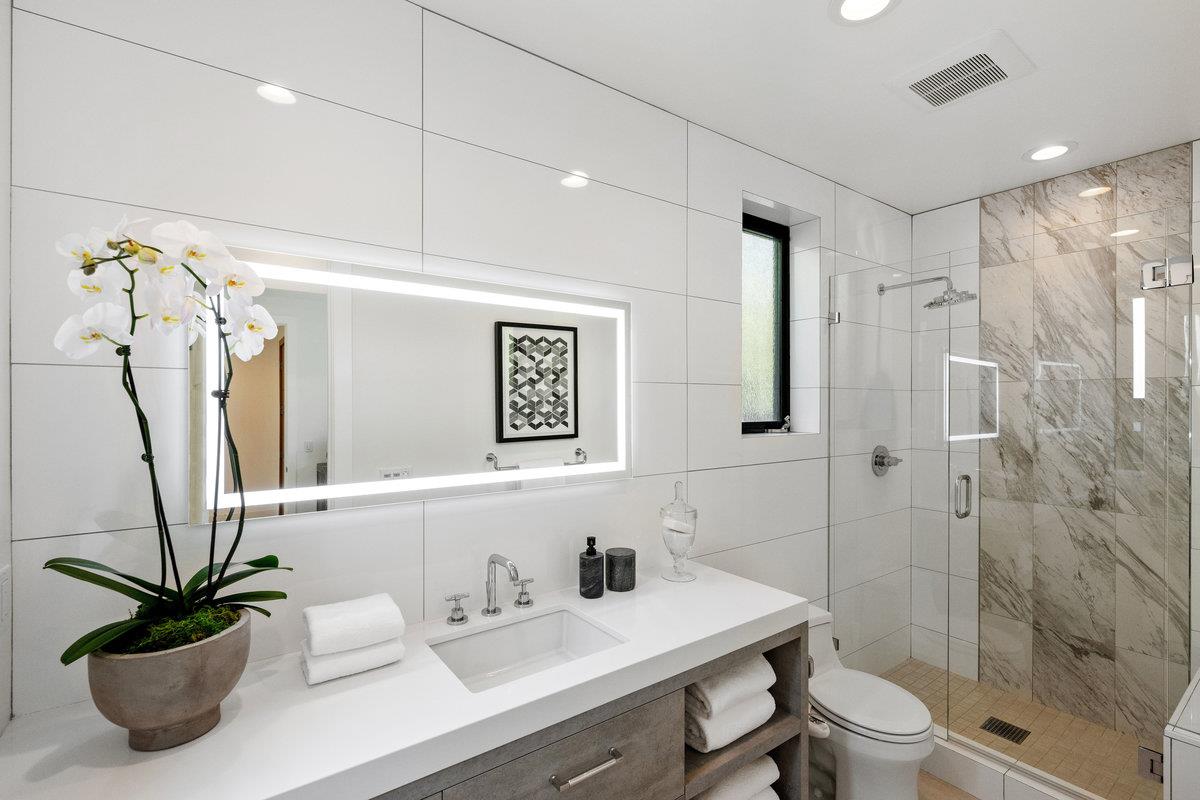 Detail Gallery Image 21 of 30 For 1338 Arroyo Ave, San Carlos,  CA 94070 - 4 Beds | 3/1 Baths