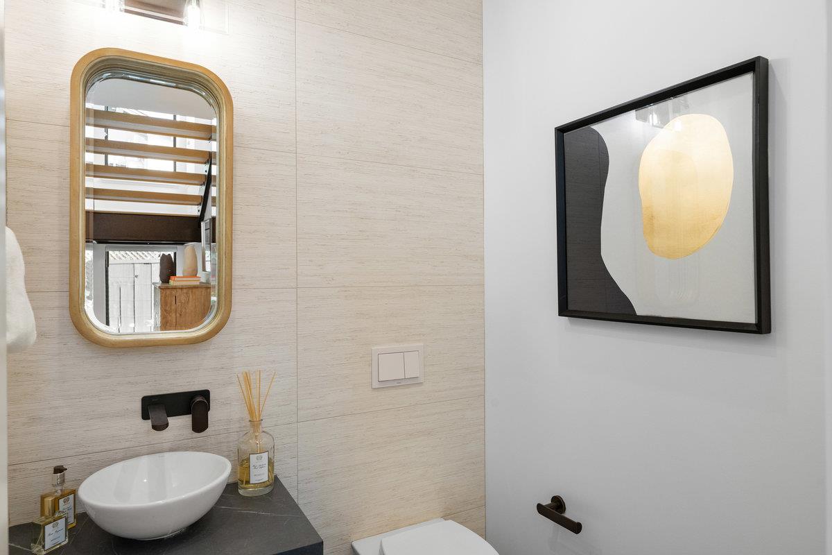 Detail Gallery Image 22 of 30 For 1338 Arroyo Ave, San Carlos,  CA 94070 - 4 Beds | 3/1 Baths