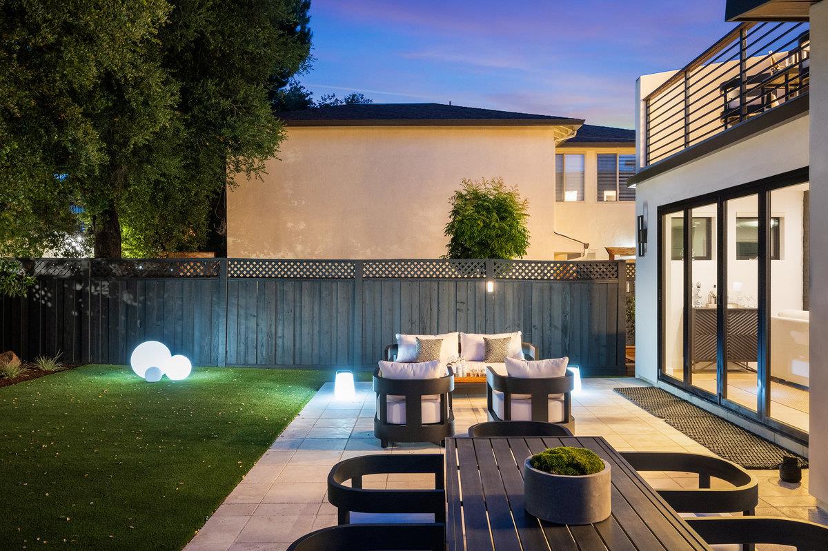 Detail Gallery Image 28 of 30 For 1338 Arroyo Ave, San Carlos,  CA 94070 - 4 Beds | 3/1 Baths