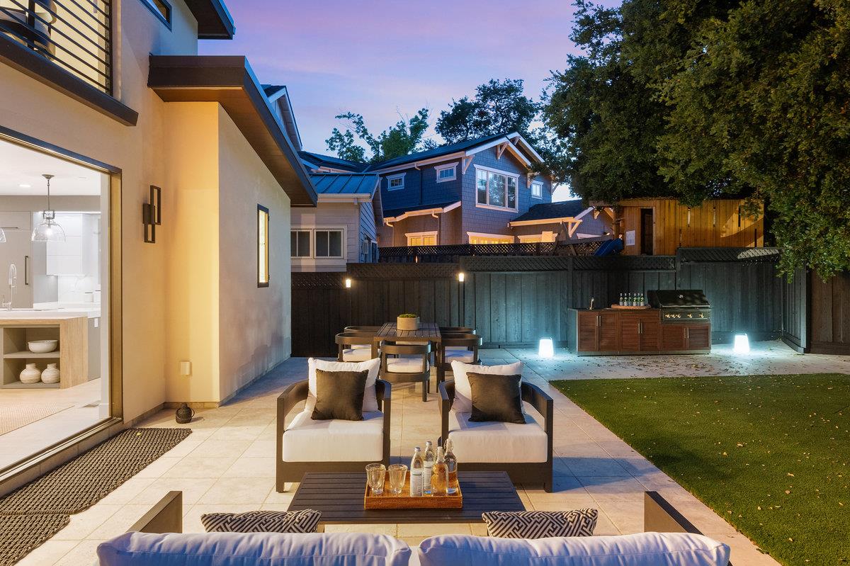 Detail Gallery Image 29 of 30 For 1338 Arroyo Ave, San Carlos,  CA 94070 - 4 Beds | 3/1 Baths