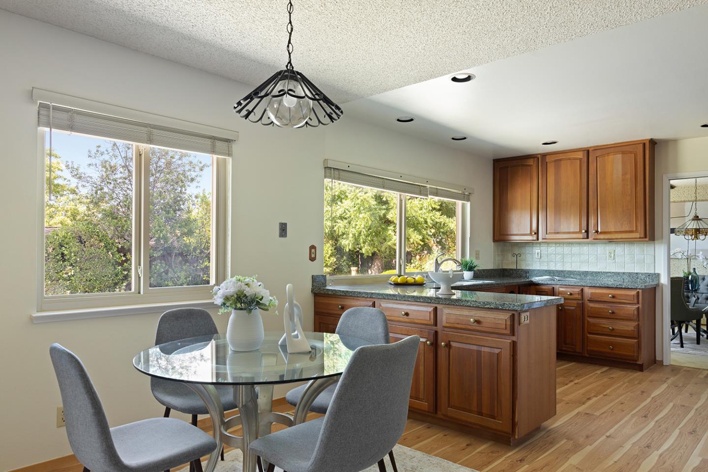Detail Gallery Image 19 of 66 For 5575 via Ensenada, Concord,  CA 94521 - 4 Beds | 3 Baths