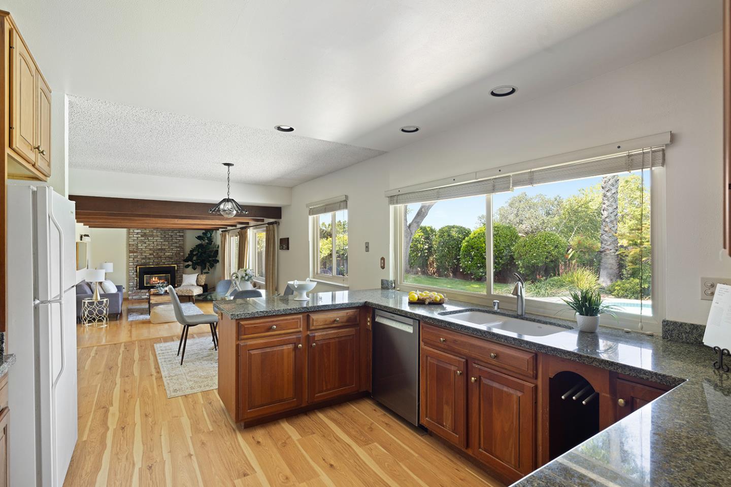 Detail Gallery Image 26 of 66 For 5575 via Ensenada, Concord,  CA 94521 - 4 Beds | 3 Baths
