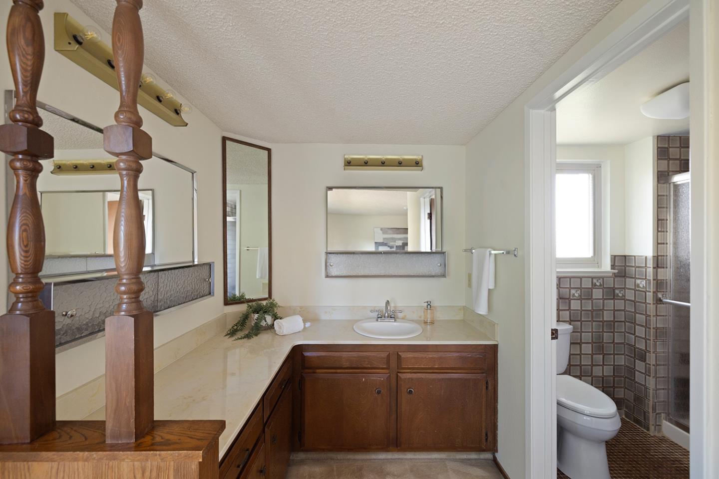 Detail Gallery Image 31 of 66 For 5575 via Ensenada, Concord,  CA 94521 - 4 Beds | 3 Baths