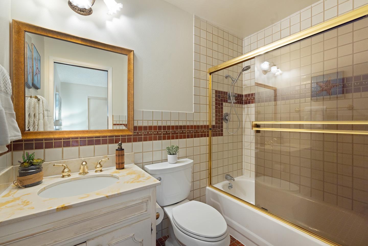 Detail Gallery Image 37 of 66 For 5575 via Ensenada, Concord,  CA 94521 - 4 Beds | 3 Baths