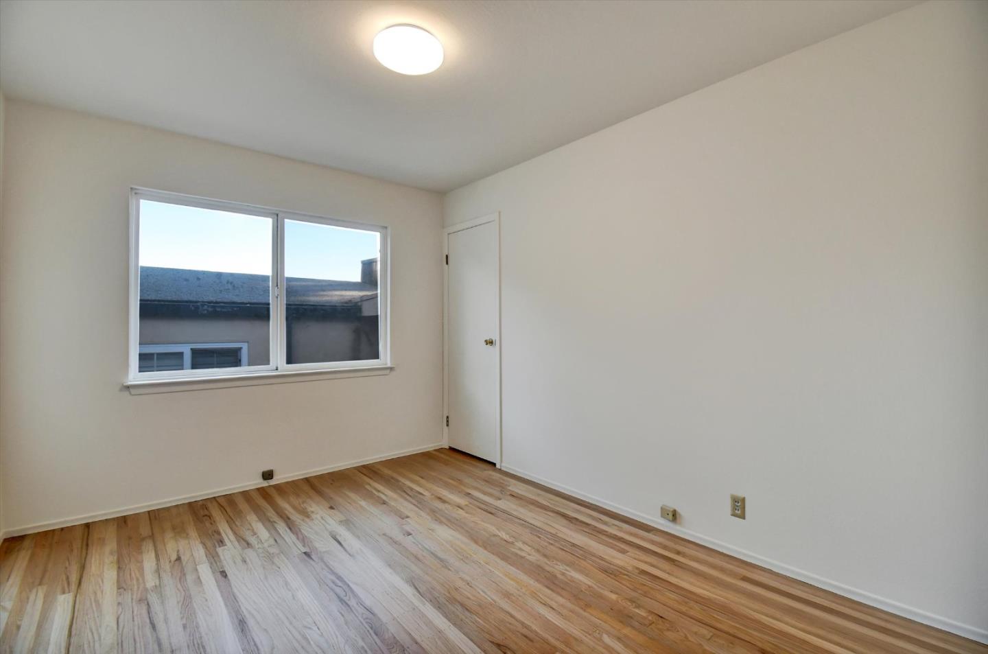 Detail Gallery Image 16 of 58 For 16 Christopher Ct, Daly City,  CA 94015 - 5 Beds | 3 Baths