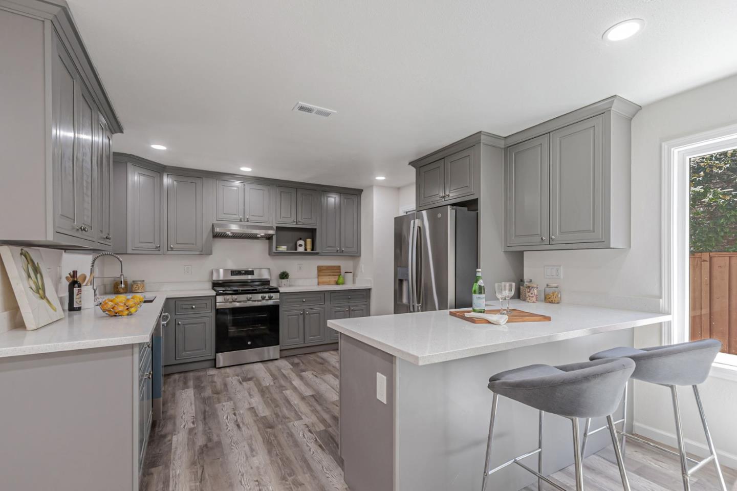 Detail Gallery Image 20 of 46 For 1305 Tourney Dr, San Jose,  CA 95131 - 3 Beds | 2 Baths
