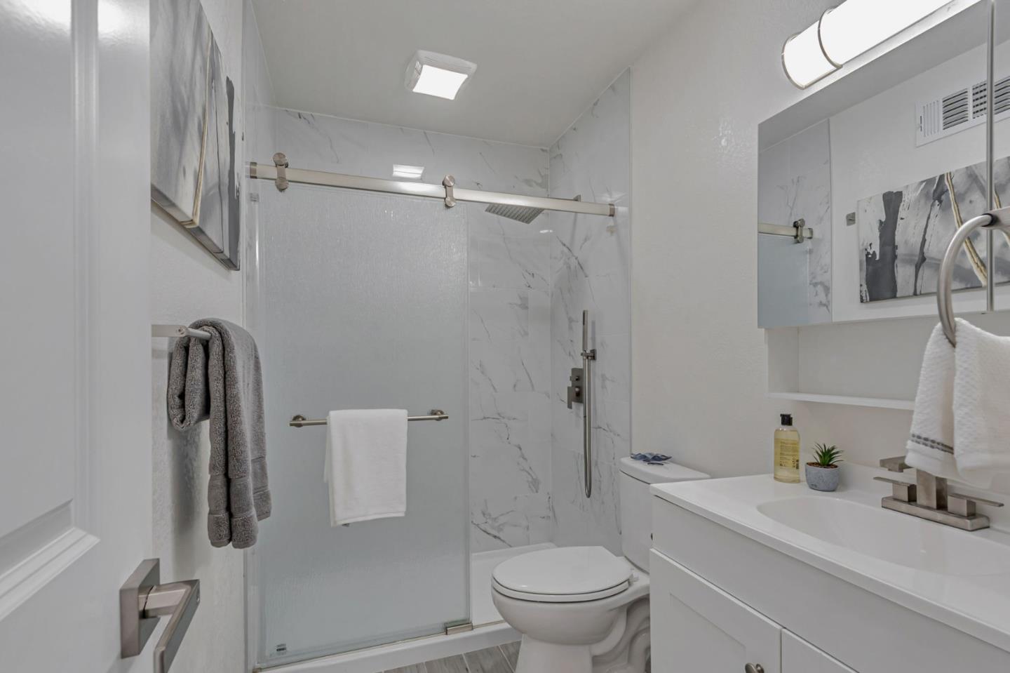 Detail Gallery Image 39 of 46 For 1305 Tourney Dr, San Jose,  CA 95131 - 3 Beds | 2 Baths