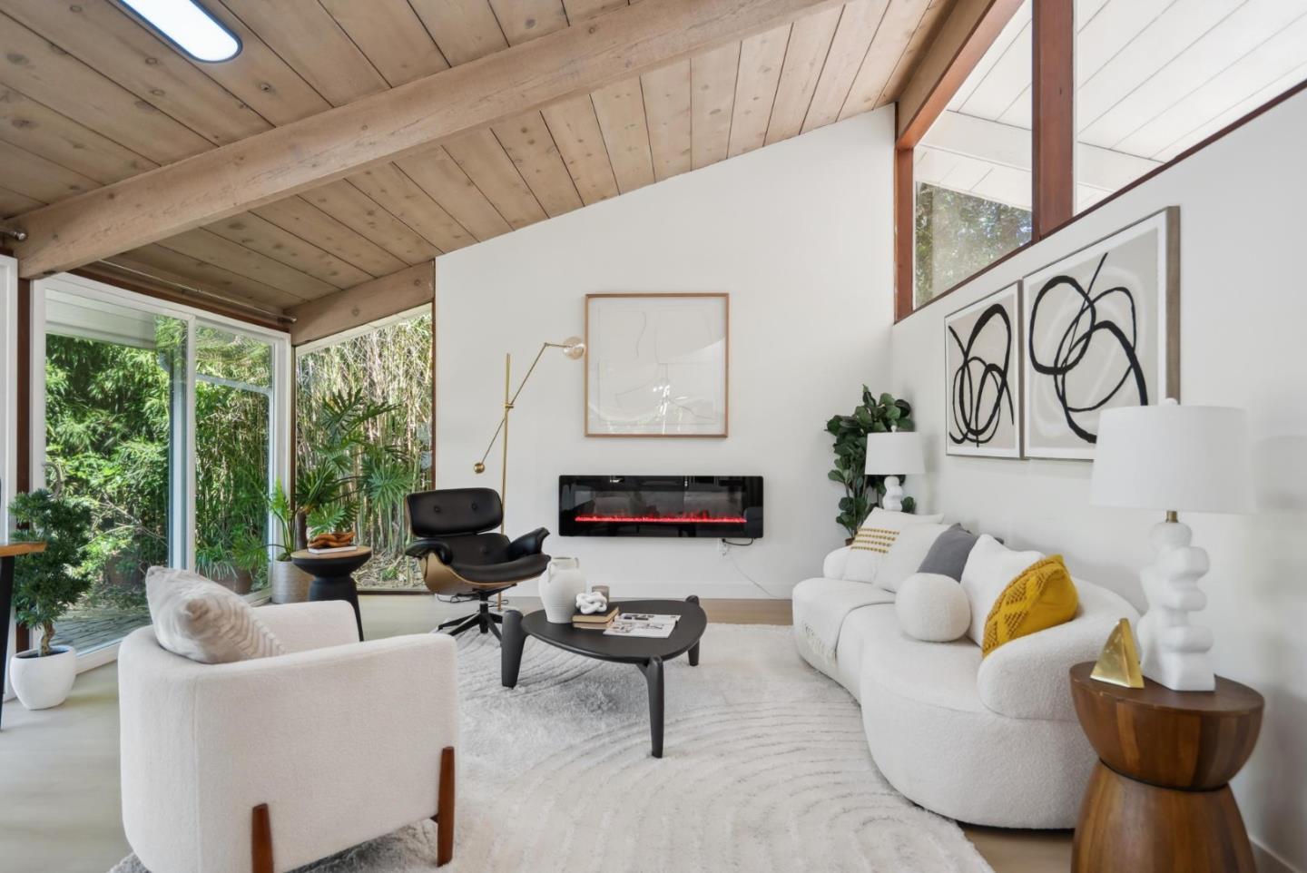Detail Gallery Image 11 of 43 For 2047 Sharon Rd, Menlo Park,  CA 94025 - 3 Beds | 2 Baths