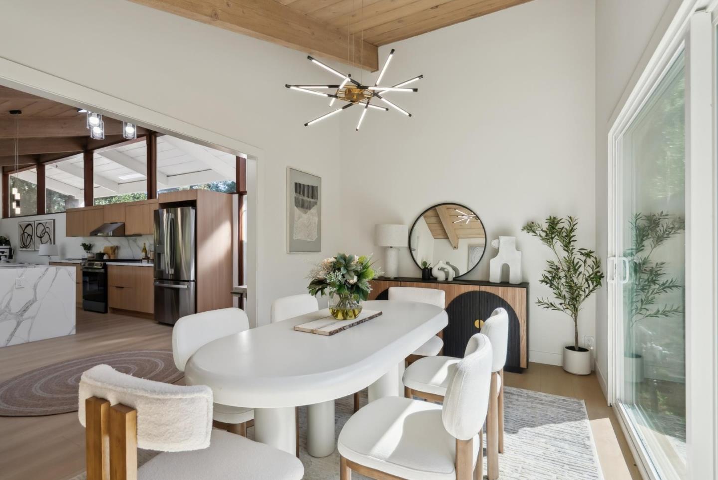 Detail Gallery Image 15 of 43 For 2047 Sharon Rd, Menlo Park,  CA 94025 - 3 Beds | 2 Baths