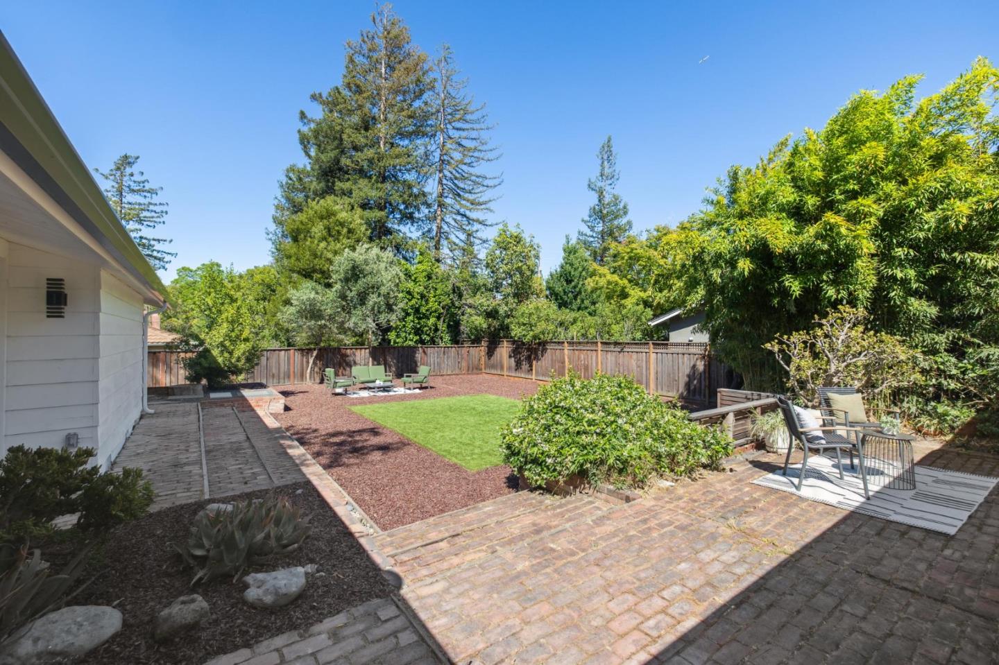 Detail Gallery Image 39 of 43 For 2047 Sharon Rd, Menlo Park,  CA 94025 - 3 Beds | 2 Baths