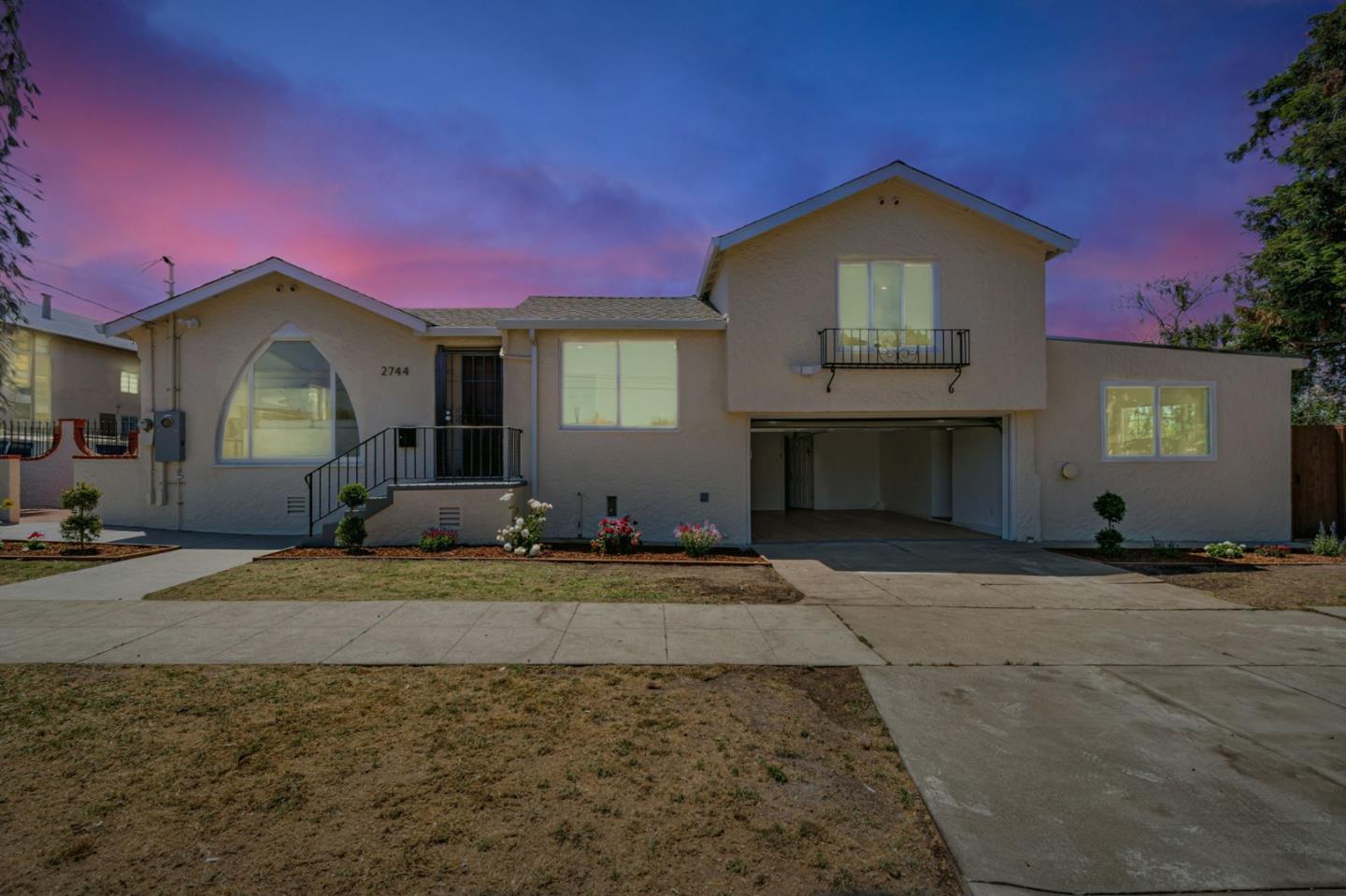Detail Gallery Image 2 of 40 For 2744 Rheem Ave, Richmond,  CA 94804 - 4 Beds | 2 Baths