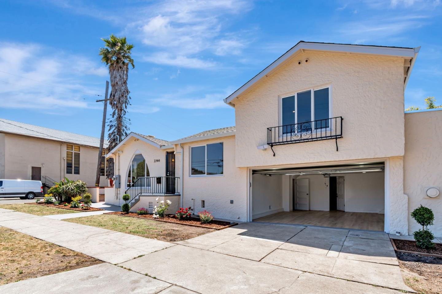 Detail Gallery Image 3 of 40 For 2744 Rheem Ave, Richmond,  CA 94804 - 4 Beds | 2 Baths