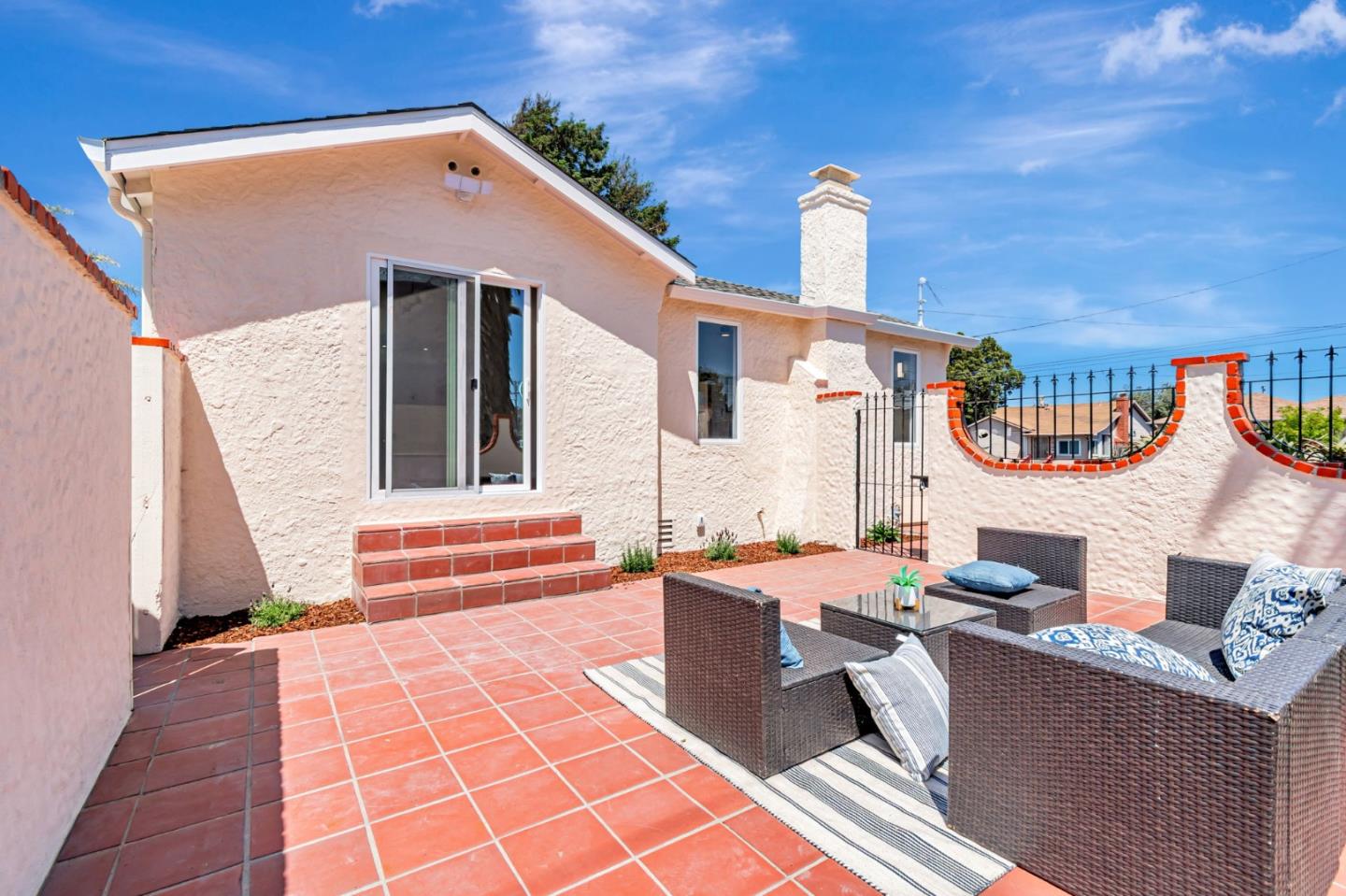 Detail Gallery Image 34 of 40 For 2744 Rheem Ave, Richmond,  CA 94804 - 4 Beds | 2 Baths